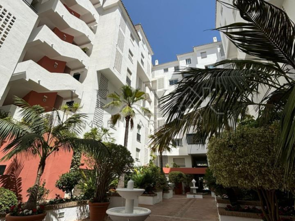 Piso en venta en Puerto Banus