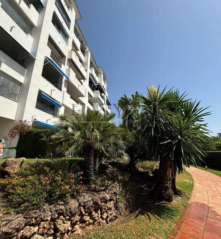 Piso en venta en Puerto Banus