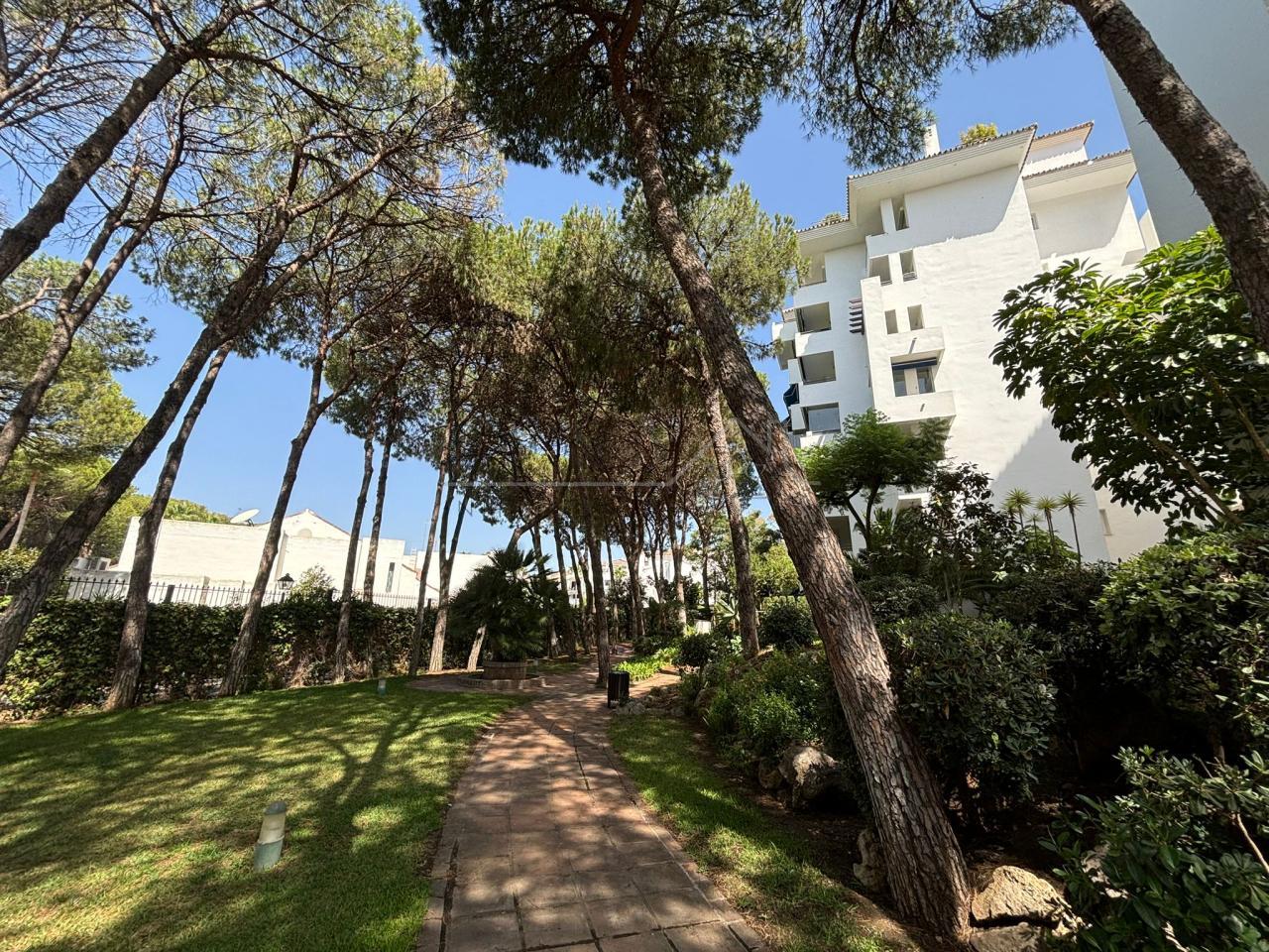 179214578435000174071_179214475216 Piso en venta en Puerto Banus
