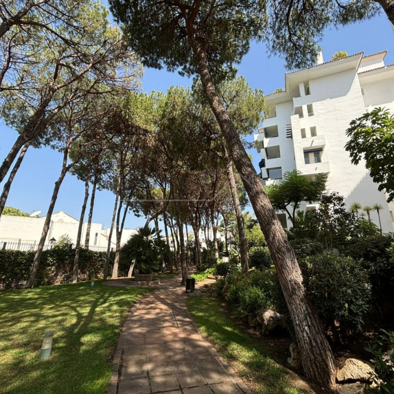 Piso en venta en Puerto Banus