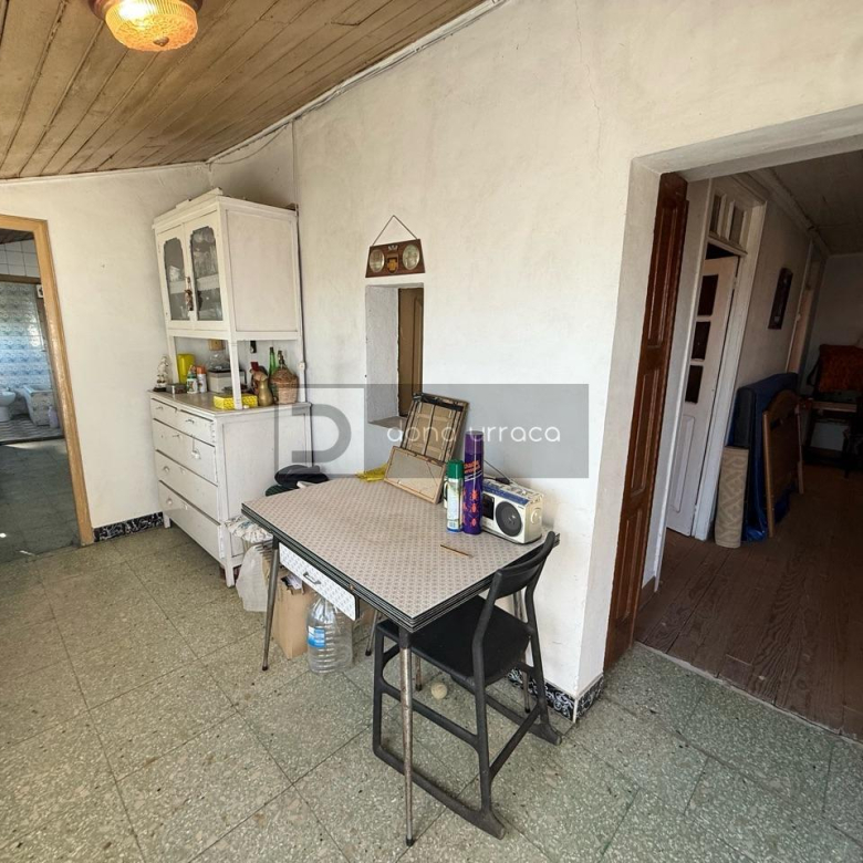 CASA CON TERRENO SEGREGABLE, VISTAS IMPRESIONANTES Y CERCA DEL CENTRO DE SALCEDA DE CASELAS