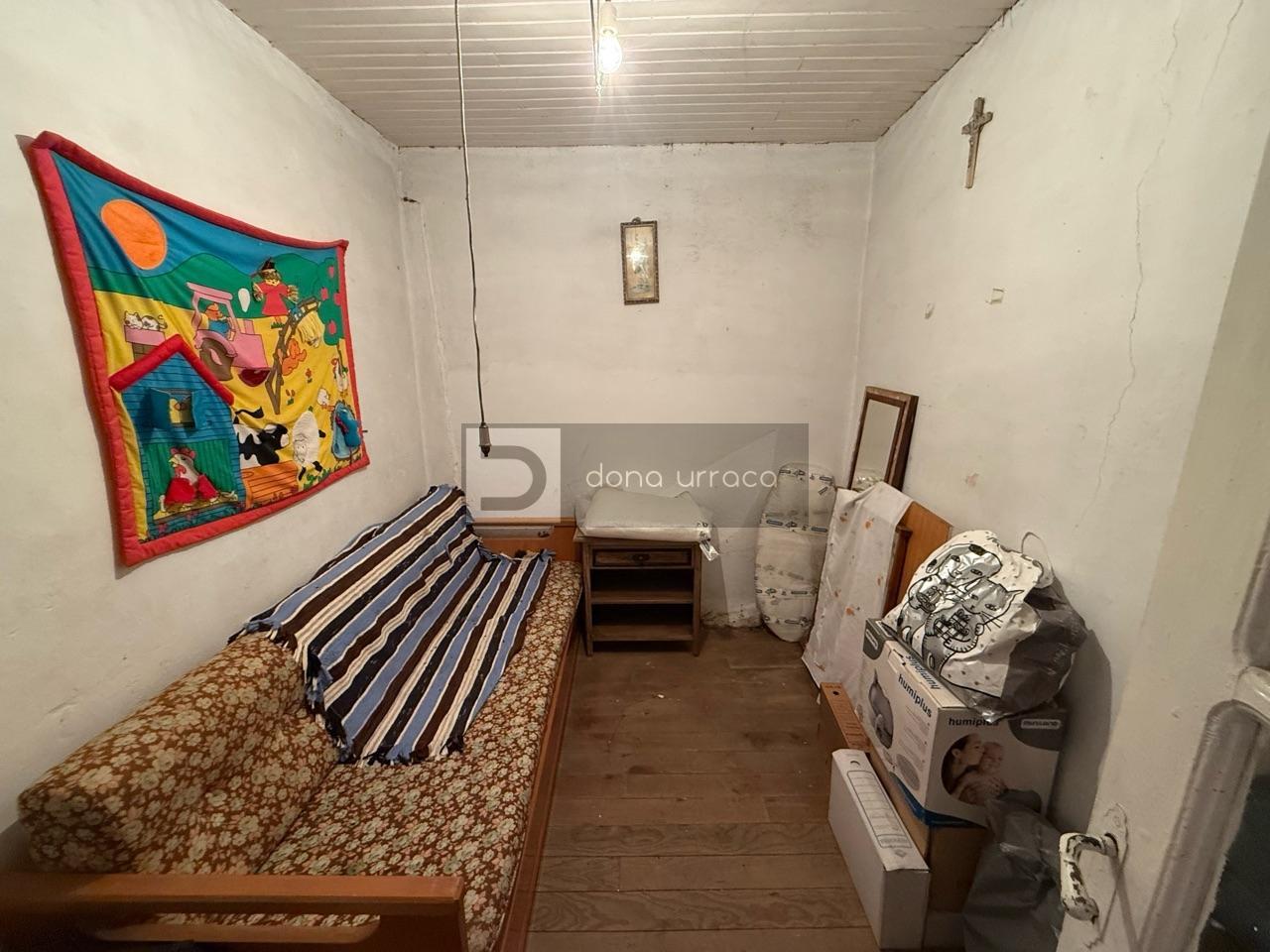 CASA CON TERRENO SEGREGABLE, VISTAS IMPRESIONANTES Y CERCA DEL CENTRO DE SALCEDA DE CASELAS