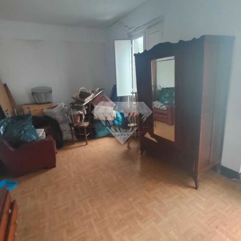CASA EN VENTA EN BETANZOS