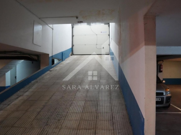 SE VENDE PISO TOTALMENTE EXTERIOR Y LUMINOSO DE 4 HABITACIONES PRÓXIMO A LA PLAZA ELIPTICA EN LA CIUDAD DE VIGO