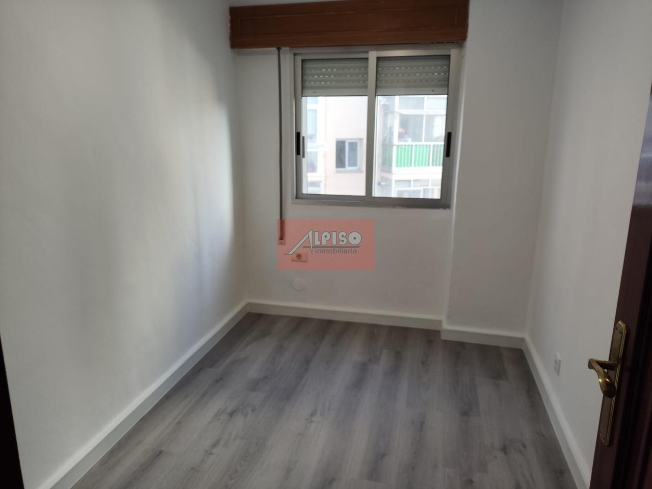 179242187741400174032_179199342995 Piso en Ourense