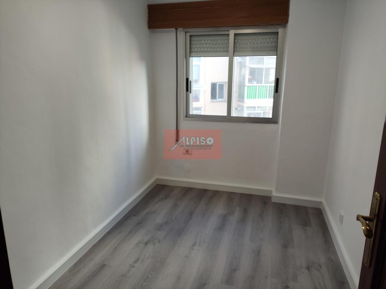 179242187896300174032_179199343147 Piso en Ourense