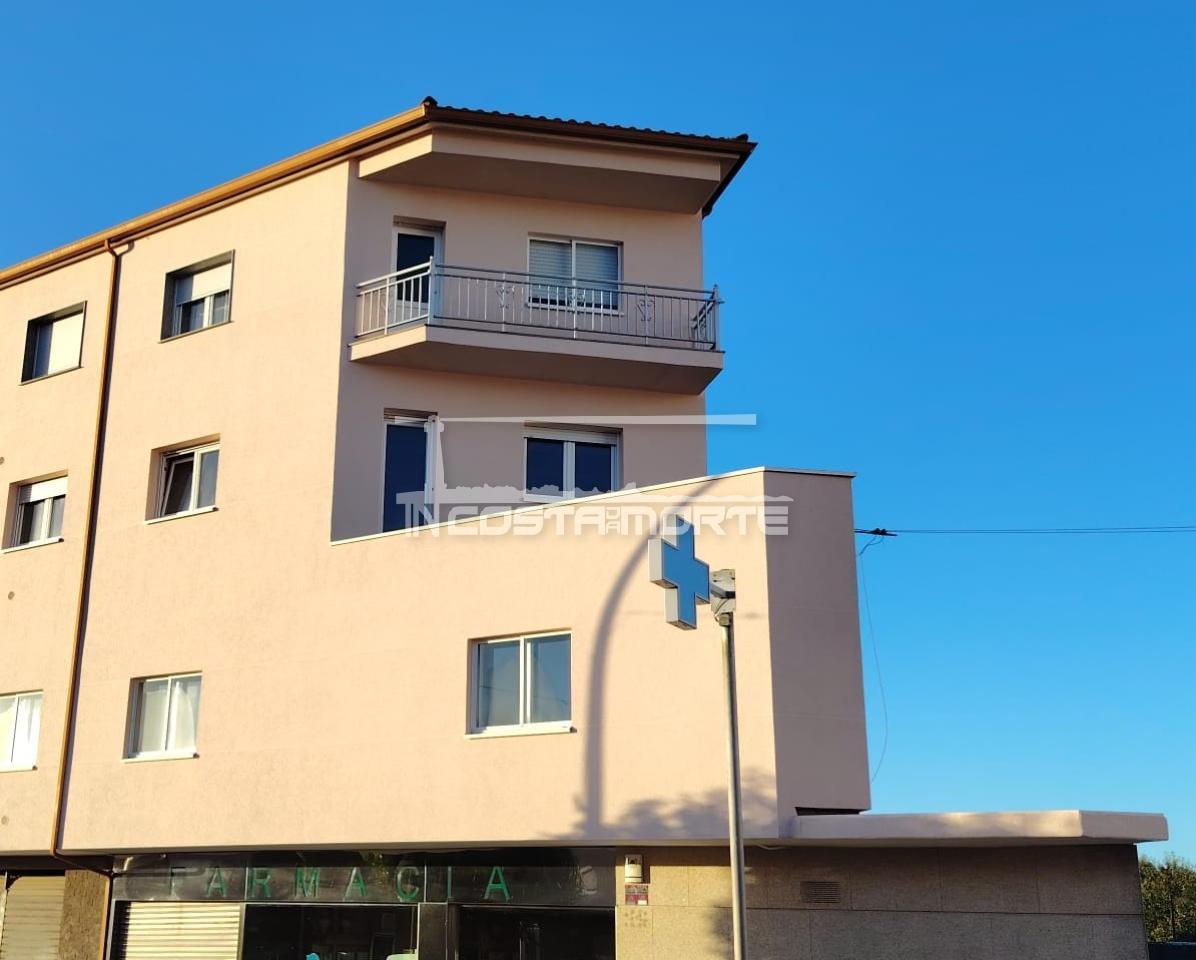 Tu nuevo hogar en Pino de Val, Mazaricos, te está esperando