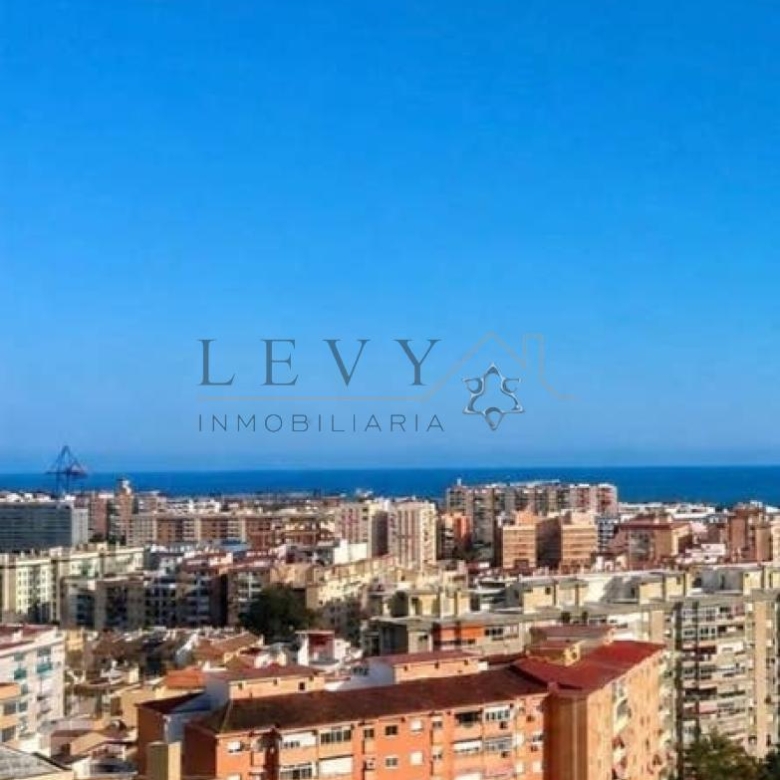 OPORTUNIDAD EN MÁLAGA CAPITAL! VIVIENDA CON VISTAS AL MAR
