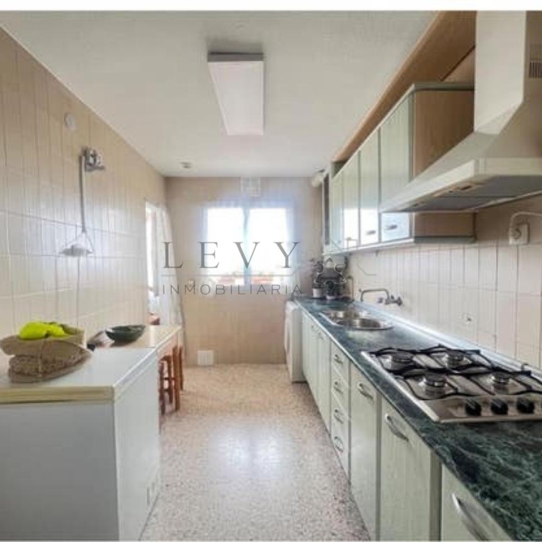 OPORTUNIDAD EN MÁLAGA CAPITAL! VIVIENDA CON VISTAS AL MAR