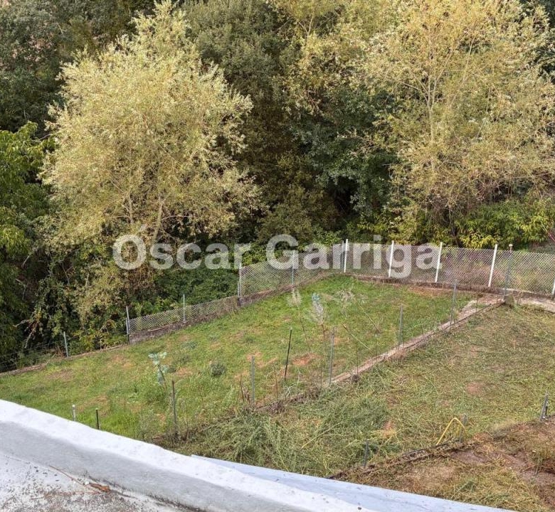 ¡OPORTUNIDAD INMOBILIARIA EN PLENA NATURALEZA!  SE VENDEN NAVES INDUSTRIALES CON FINCA COLINDANTE