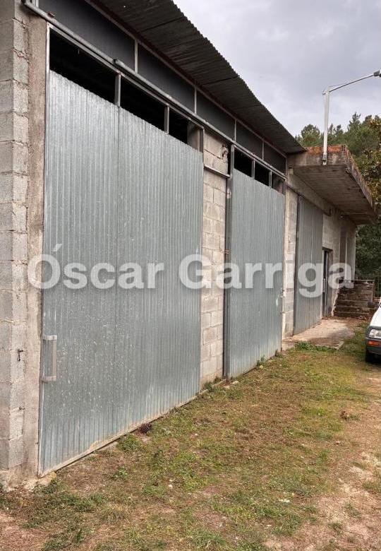 ¡OPORTUNIDAD INMOBILIARIA EN PLENA NATURALEZA!  SE VENDEN NAVES INDUSTRIALES CON FINCA COLINDANTE