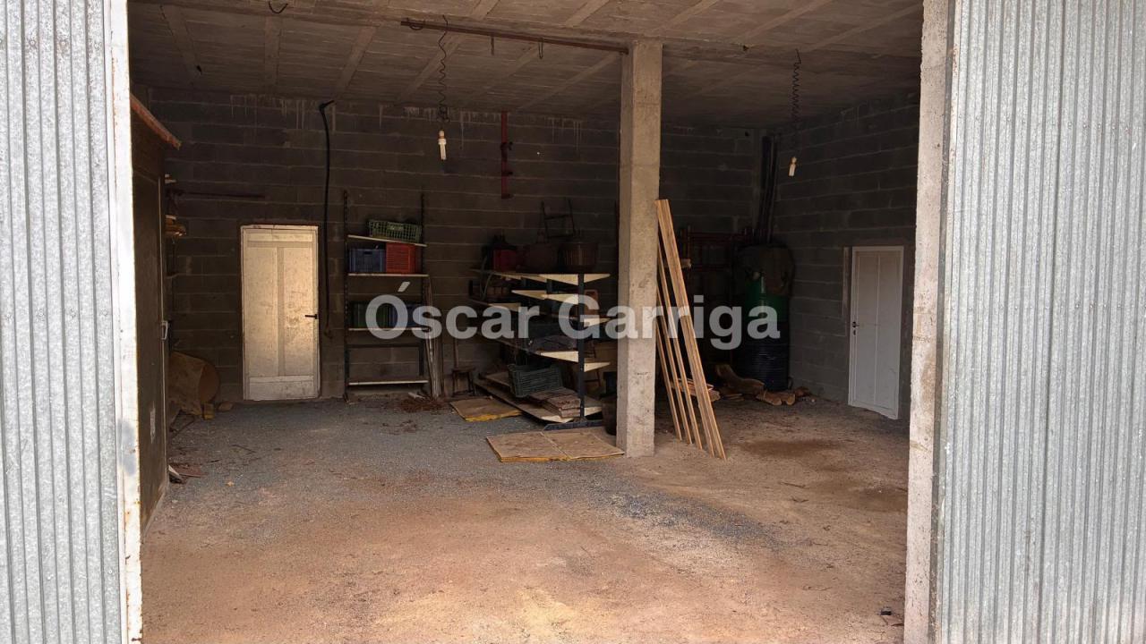 ¡OPORTUNIDAD INMOBILIARIA EN PLENA NATURALEZA!  SE VENDEN NAVES INDUSTRIALES CON FINCA COLINDANTE