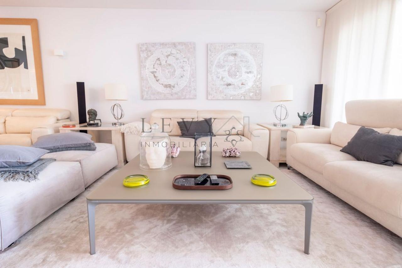 179249804823100174111_179249776255 Apartamento en Puerto Banús – Marbella