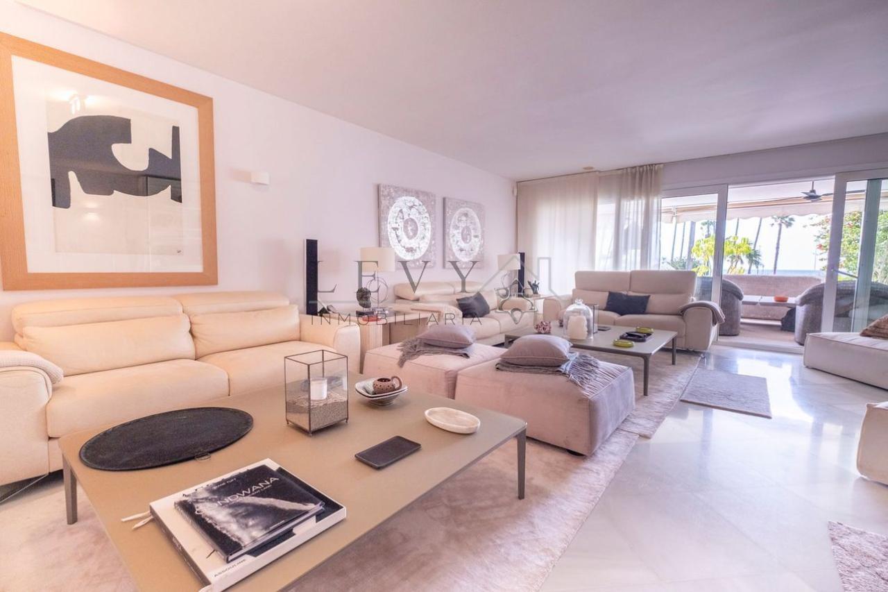 179249805209600174111_179249777083 Apartamento en Puerto Banús – Marbella