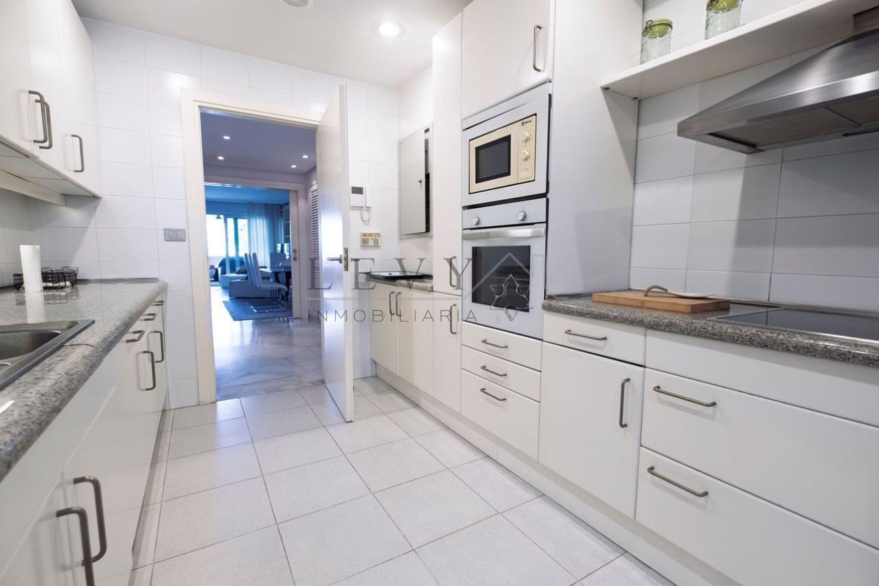 179249805355300174111_179249777300 Apartamento en Puerto Banús – Marbella