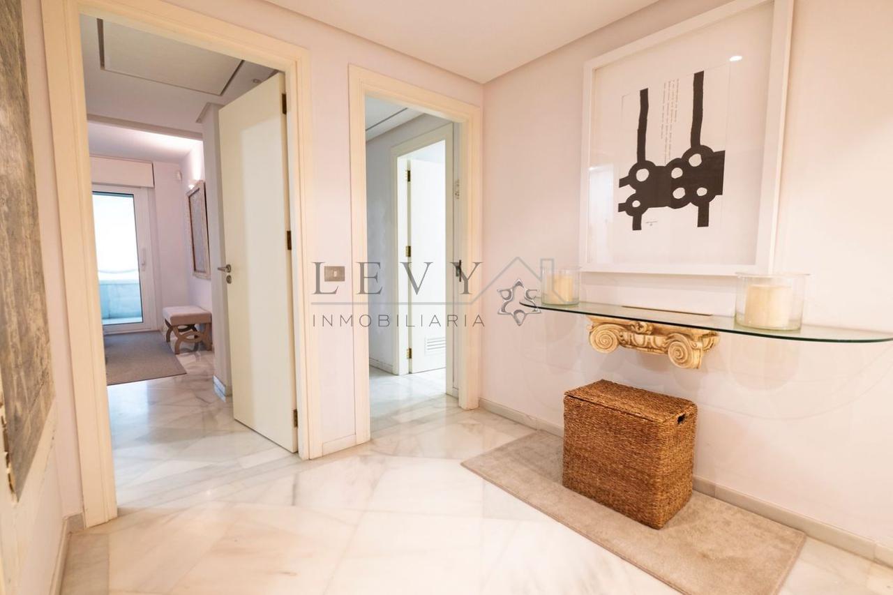 179249805516000174111_179249777531 Apartamento en Puerto Banús – Marbella