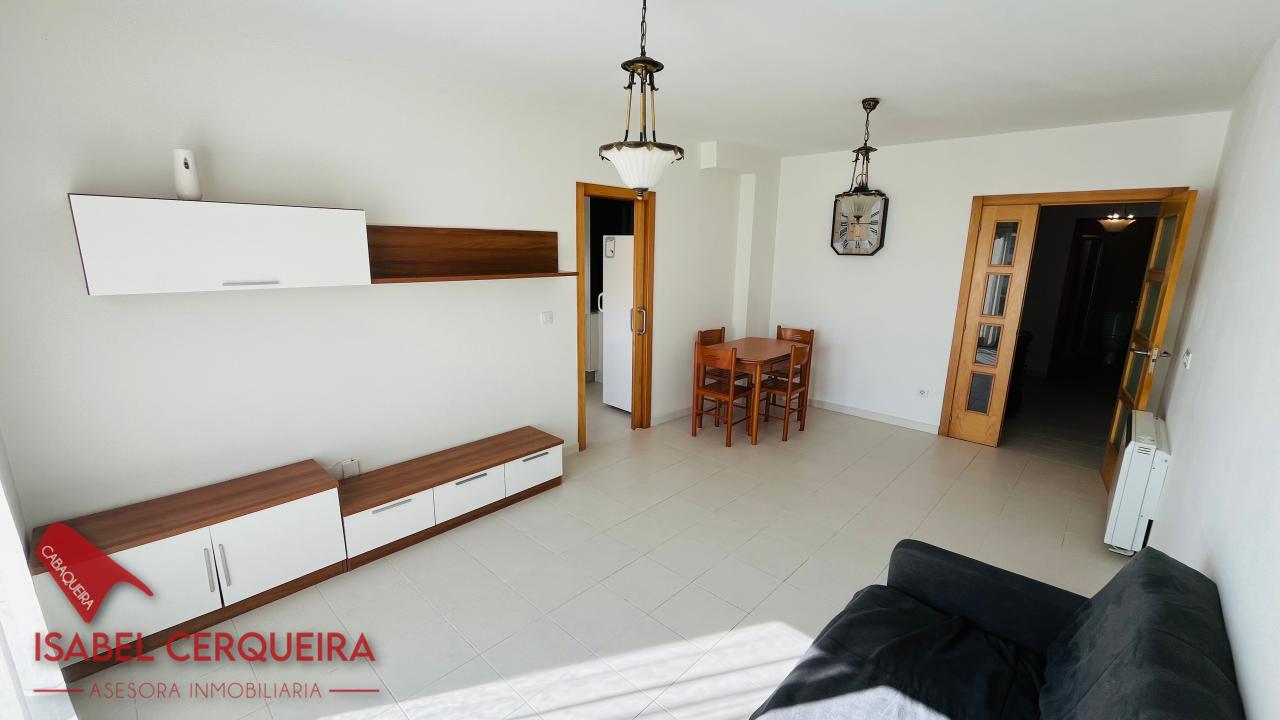 APARTAMENTO DE 3 DORMITORIOS EN EL CENTRO DE O ROSAL | GARAJE, TRASTERO Y ASCENSOR