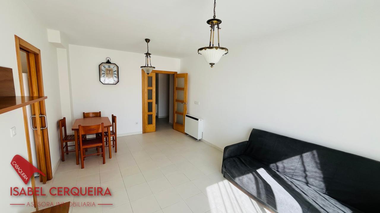 APARTAMENTO DE 3 DORMITORIOS EN EL CENTRO DE O ROSAL | GARAJE, TRASTERO Y ASCENSOR
