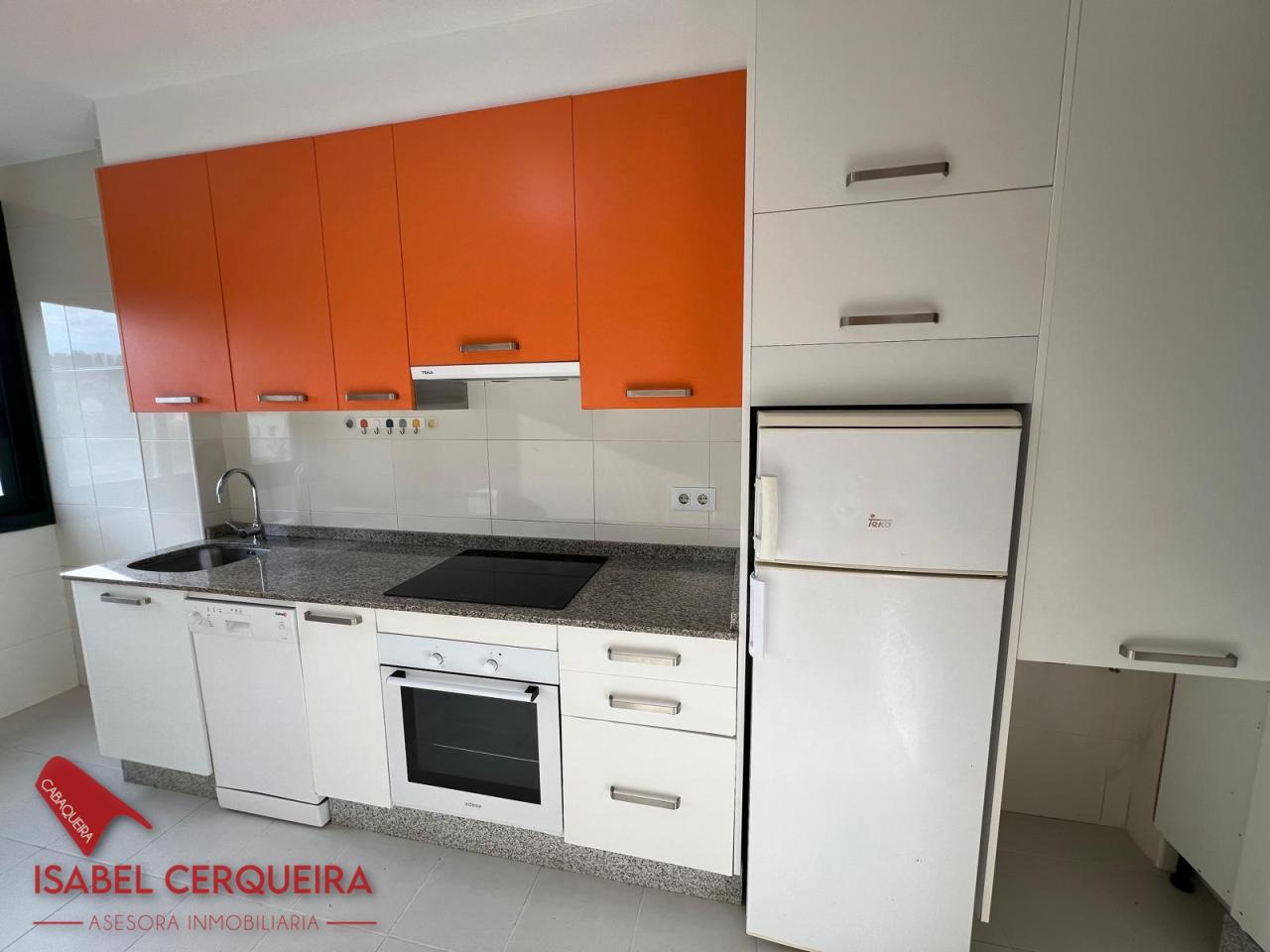 APARTAMENTO DE 3 DORMITORIOS EN EL CENTRO DE O ROSAL | GARAJE, TRASTERO Y ASCENSOR