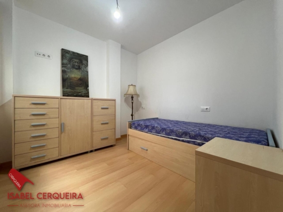APARTAMENTO DE 3 DORMITORIOS EN EL CENTRO DE O ROSAL | GARAJE, TRASTERO Y ASCENSOR