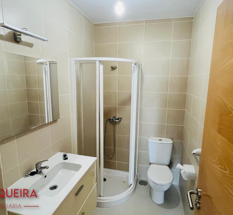 APARTAMENTO DE 3 DORMITORIOS EN EL CENTRO DE O ROSAL | GARAJE, TRASTERO Y ASCENSOR