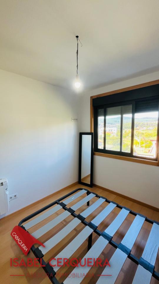 APARTAMENTO DE 3 DORMITORIOS EN EL CENTRO DE O ROSAL | GARAJE, TRASTERO Y ASCENSOR