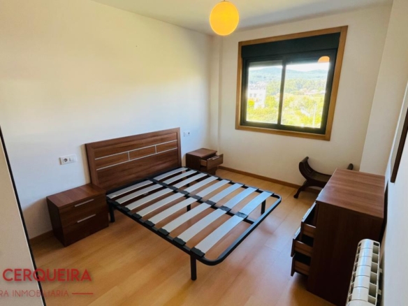 APARTAMENTO DE 3 DORMITORIOS EN EL CENTRO DE O ROSAL | GARAJE, TRASTERO Y ASCENSOR