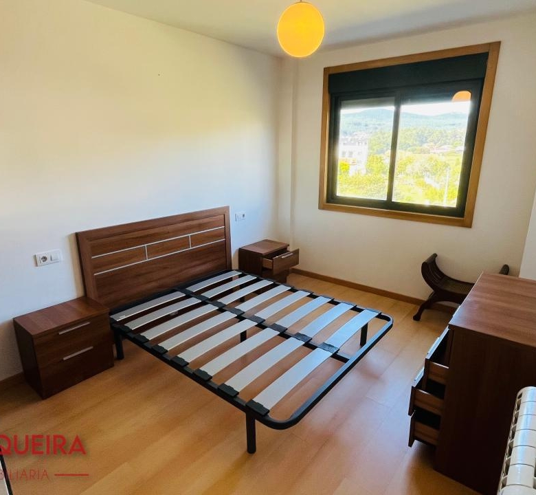 APARTAMENTO DE 3 DORMITORIOS EN EL CENTRO DE O ROSAL | GARAJE, TRASTERO Y ASCENSOR