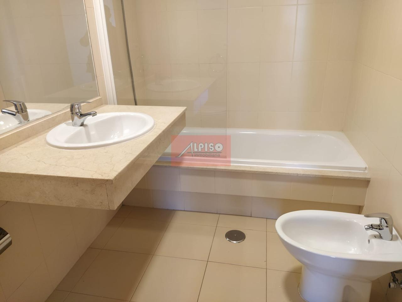 179250961567700172693_178592324591 Piso en Ourense