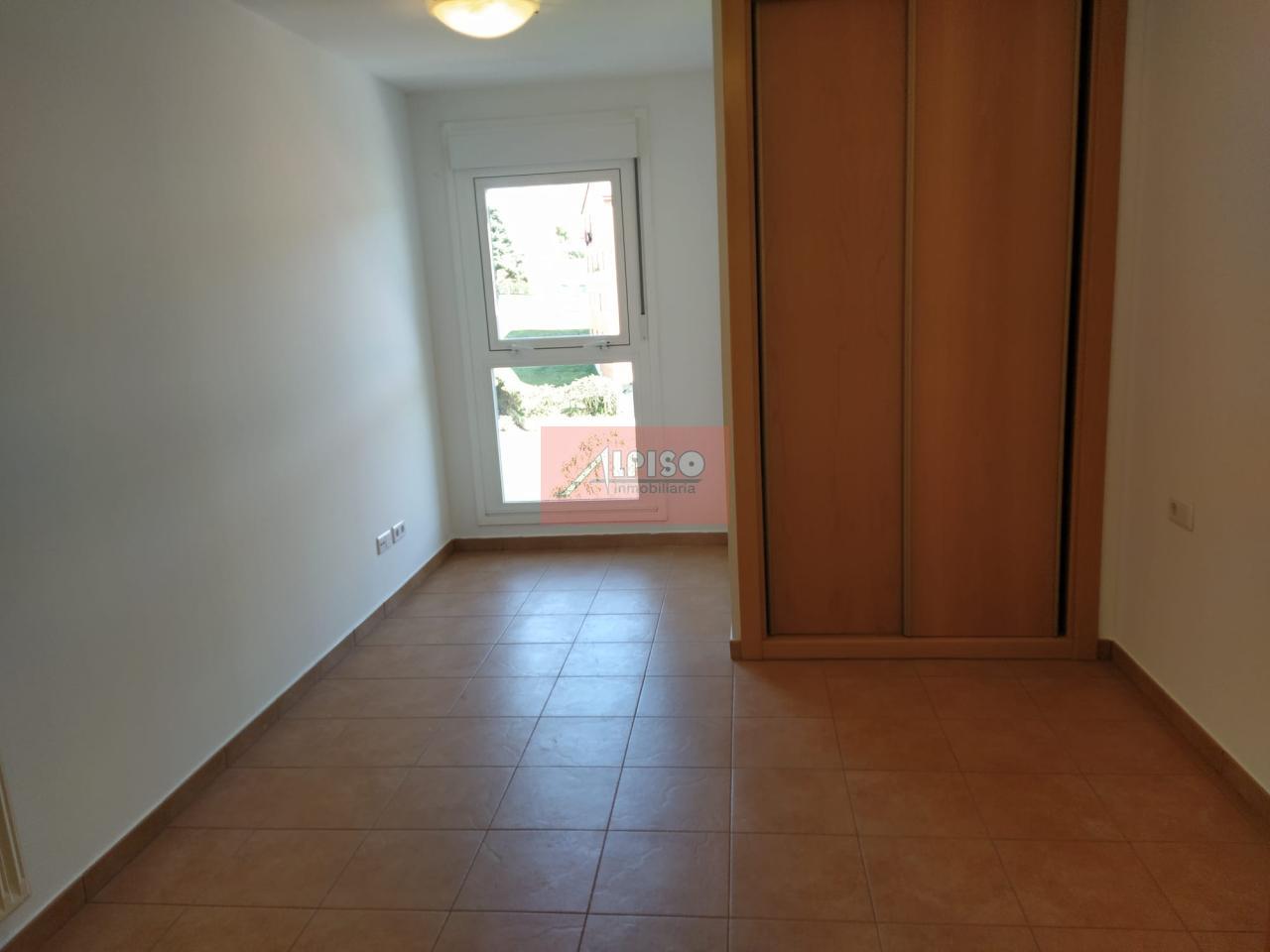 179250961987300172693_178592324461 Piso en Ourense