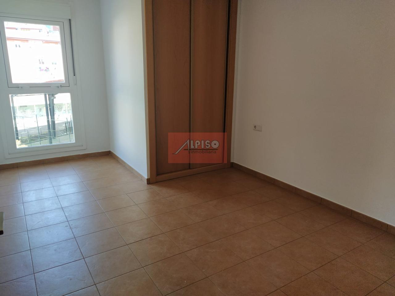 179250962167700172693_178592325212 Piso en Ourense