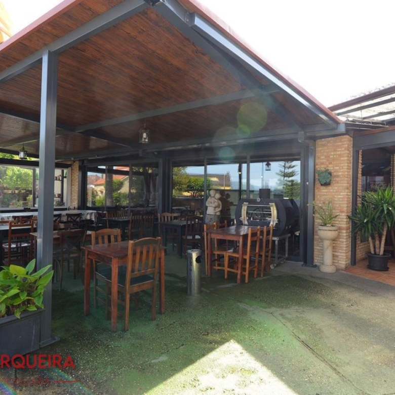 ¡VIVE, EMPRENDE O INVIERTE! CASA DE PIEDRA CON PISCINA Y AMPLIA FINCA EN TOMIÑO