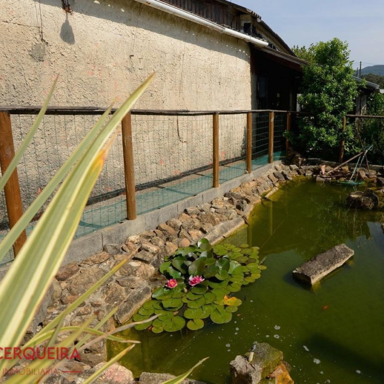 ¡VIVE, EMPRENDE O INVIERTE! CASA DE PIEDRA CON PISCINA Y AMPLIA FINCA EN TOMIÑO