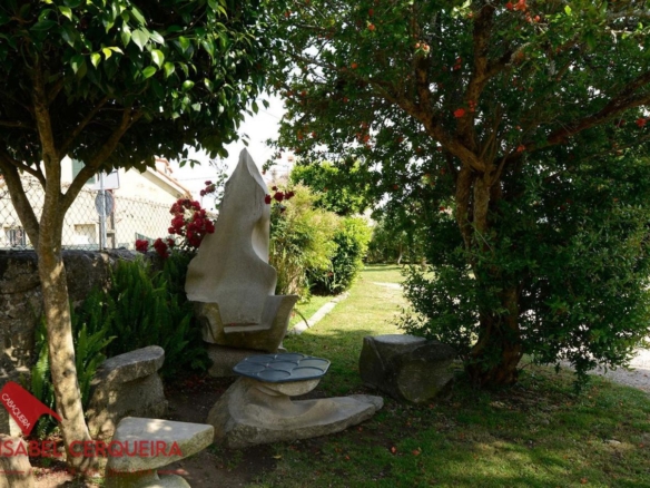 ¡VIVE, EMPRENDE O INVIERTE! CASA DE PIEDRA CON PISCINA Y AMPLIA FINCA EN TOMIÑO