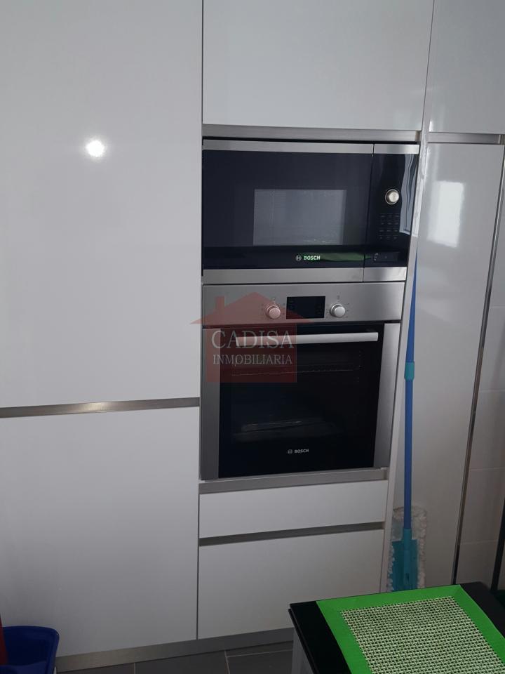 179251153282000102515_153941437701 Precioso piso reformado junto a la Puerta Zamora. REF 3575