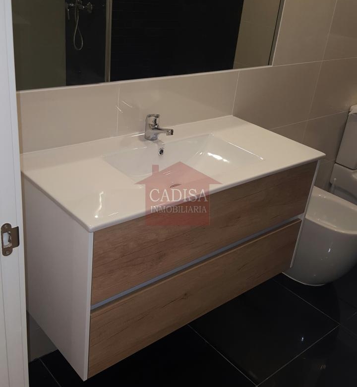 Precioso piso reformado junto a la Puerta Zamora. REF 3575