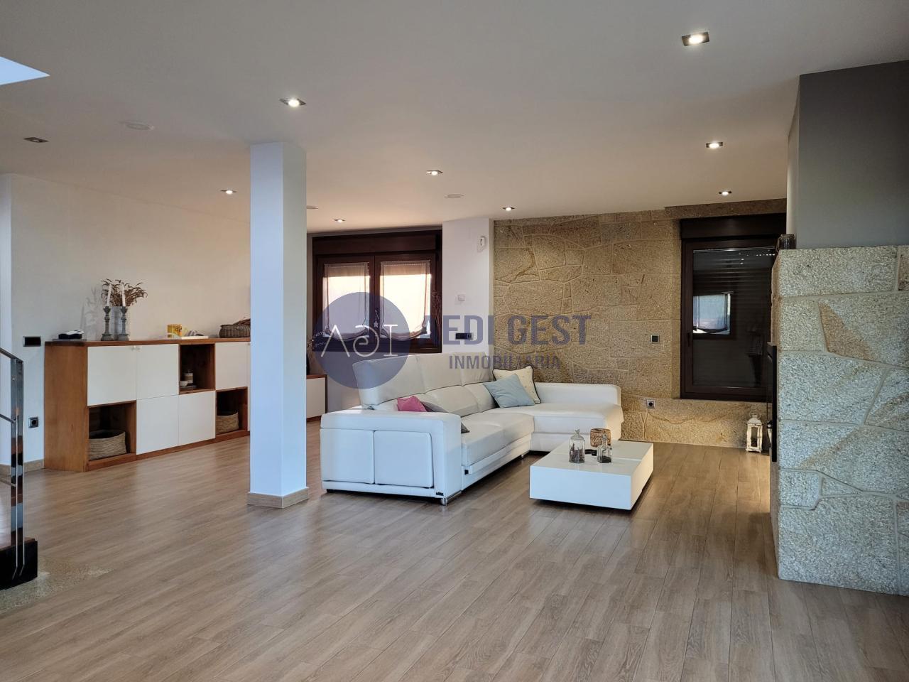 179261033321500046257_179260944675 Casa en VIGO