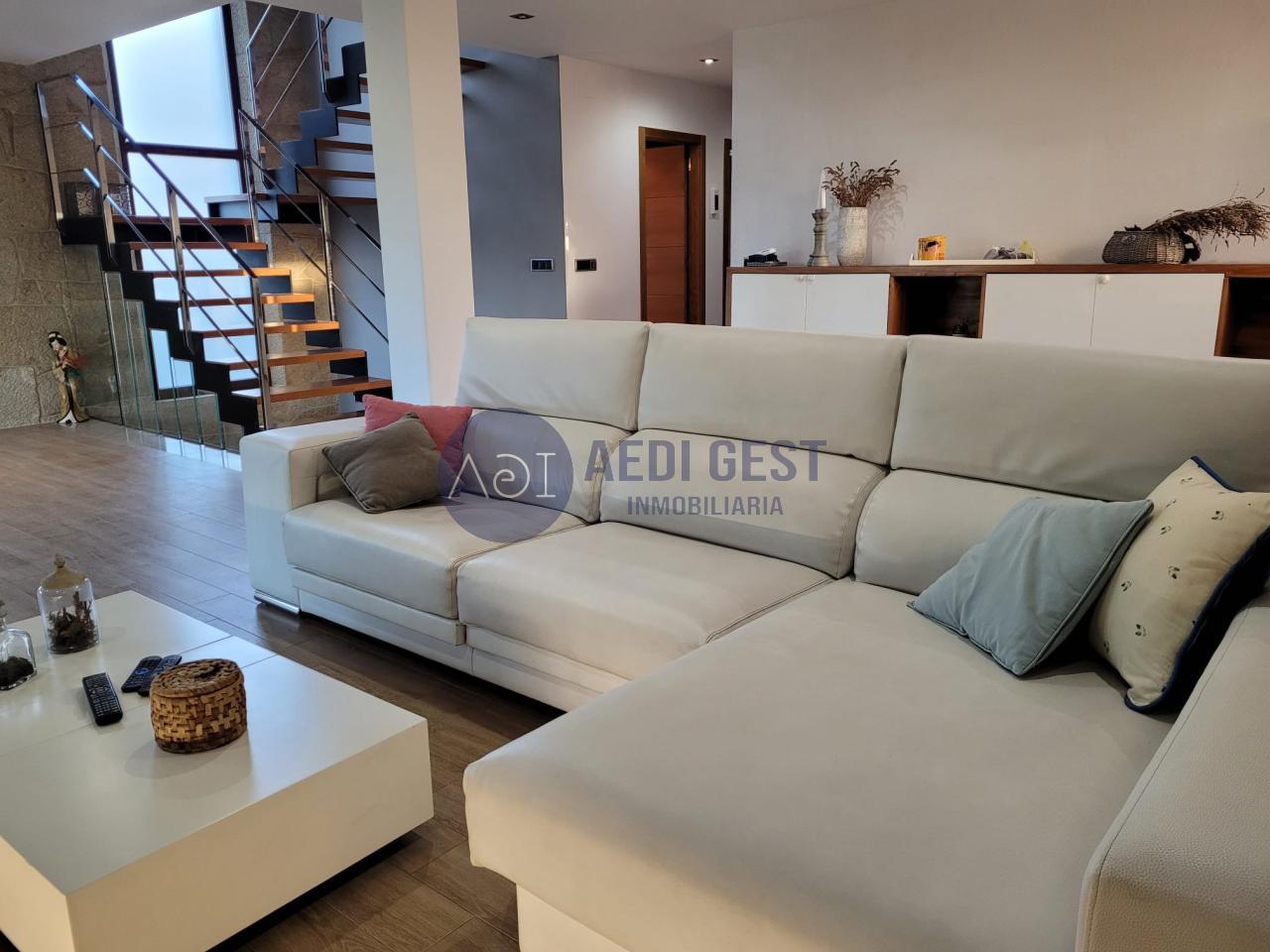 179261033510700046257_179260945433 Casa en VIGO
