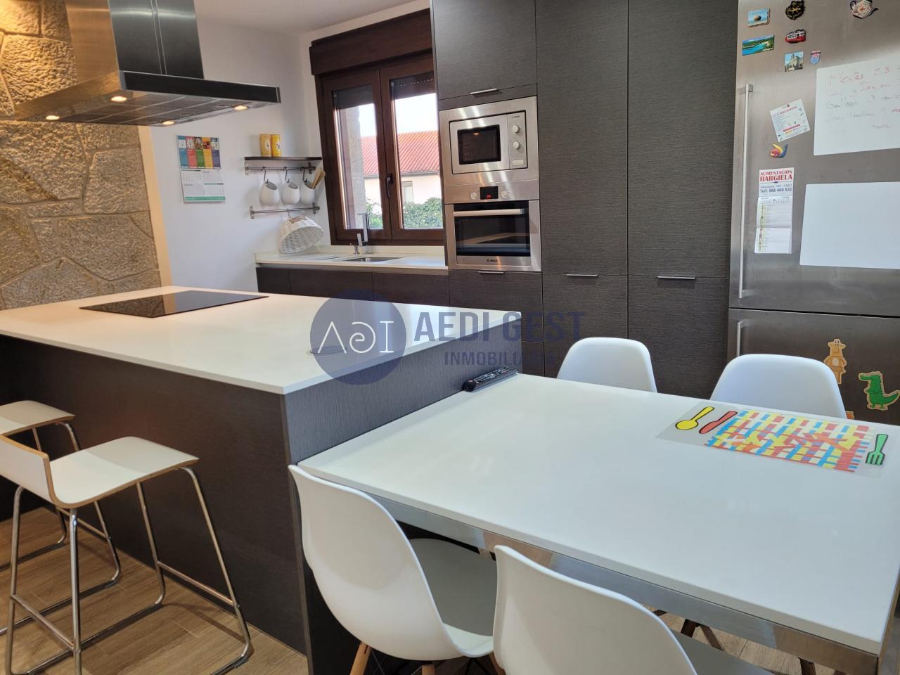 179261034397000046257_179260943631 Casa en VIGO