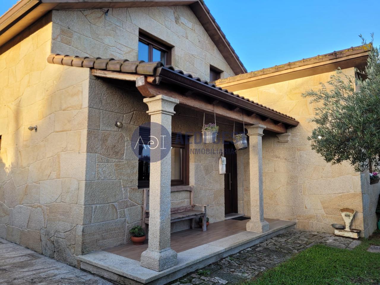 179261034475700046257_179260950451 Casa en VIGO