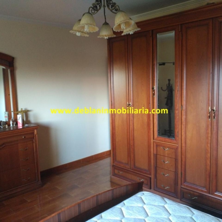 VIVIENDA UNIFAMILIAR DE 544 M2, CON PARCELA 2.076 M2