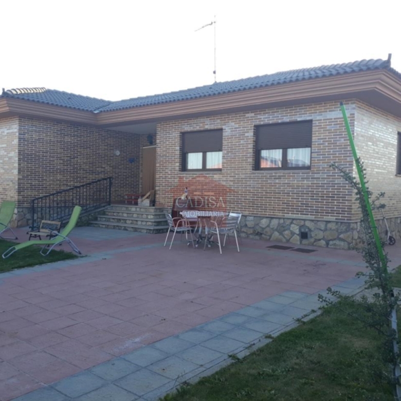 BONITO CHALET INDIVIDUAL EN SAN CRISTÓBAL.REF:4026