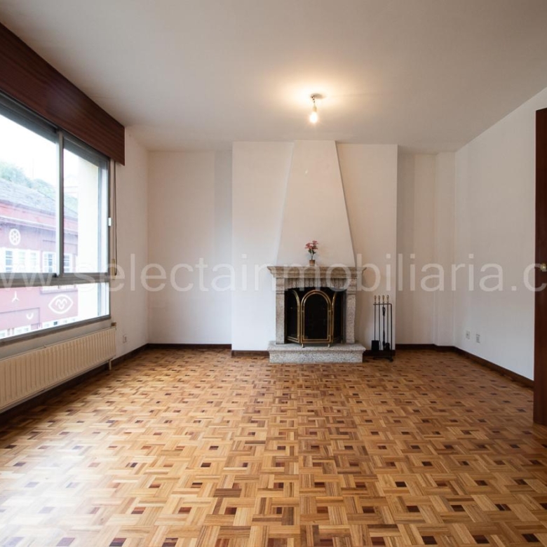 PISO CON CHIMENEA