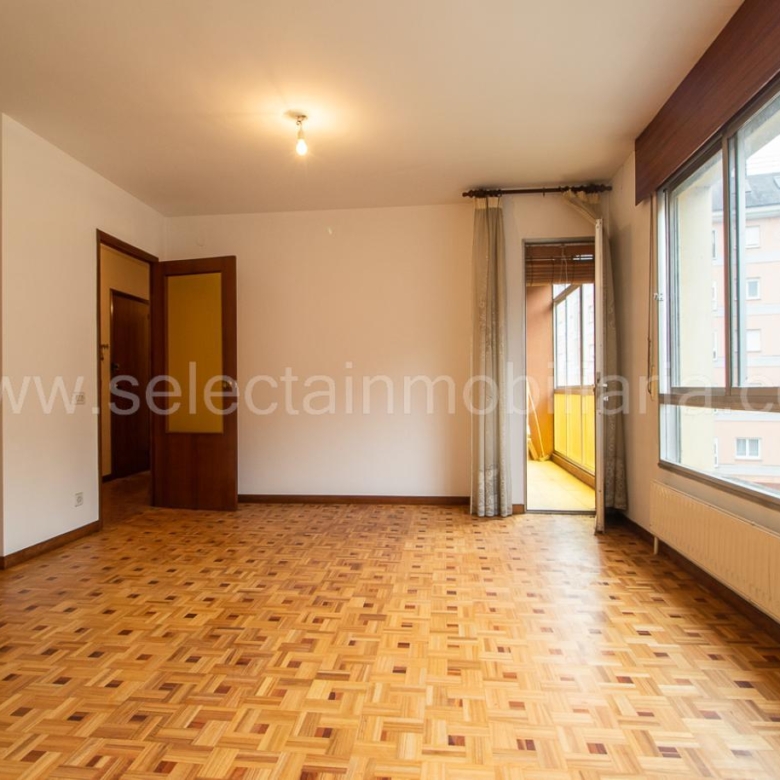 PISO CON CHIMENEA