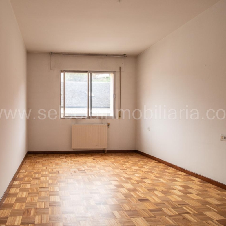 PISO CON CHIMENEA