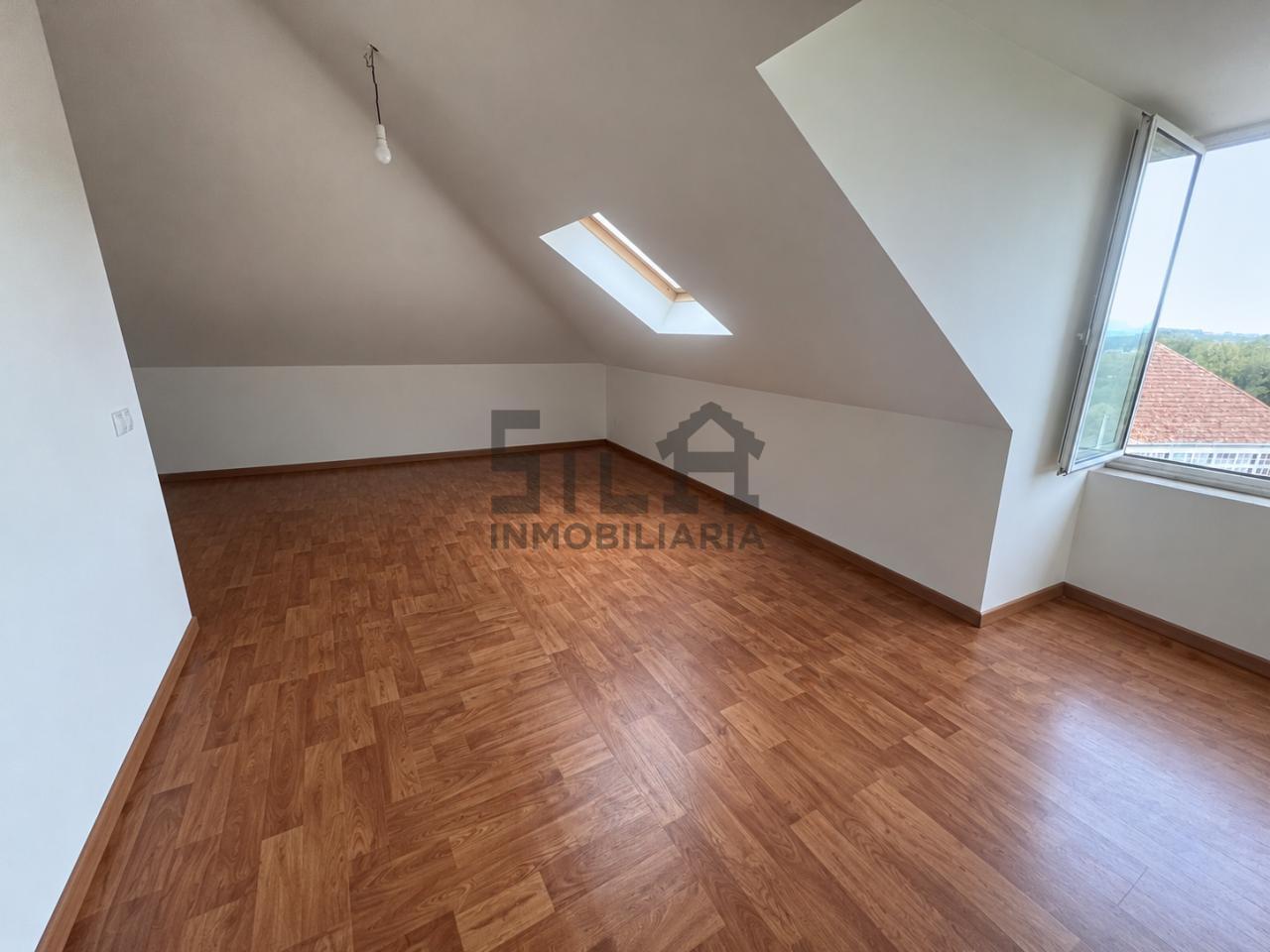 VENTA PISO EN FERREIRA DE PANTÓN
