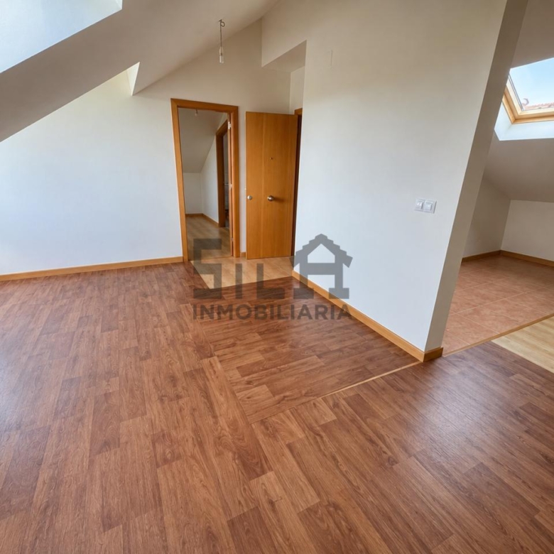 VENTA PISO EN FERREIRA DE PANTÓN