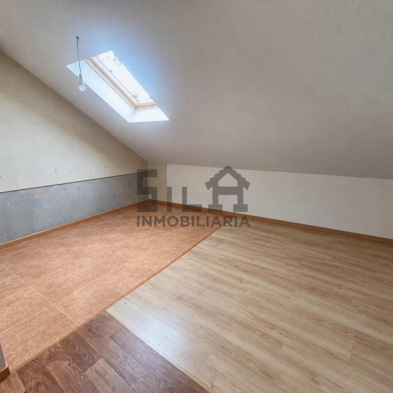 VENTA PISO EN FERREIRA DE PANTÓN