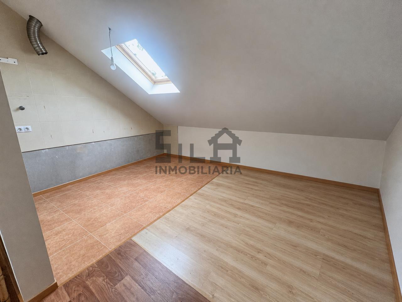 VENTA PISO EN FERREIRA DE PANTÓN