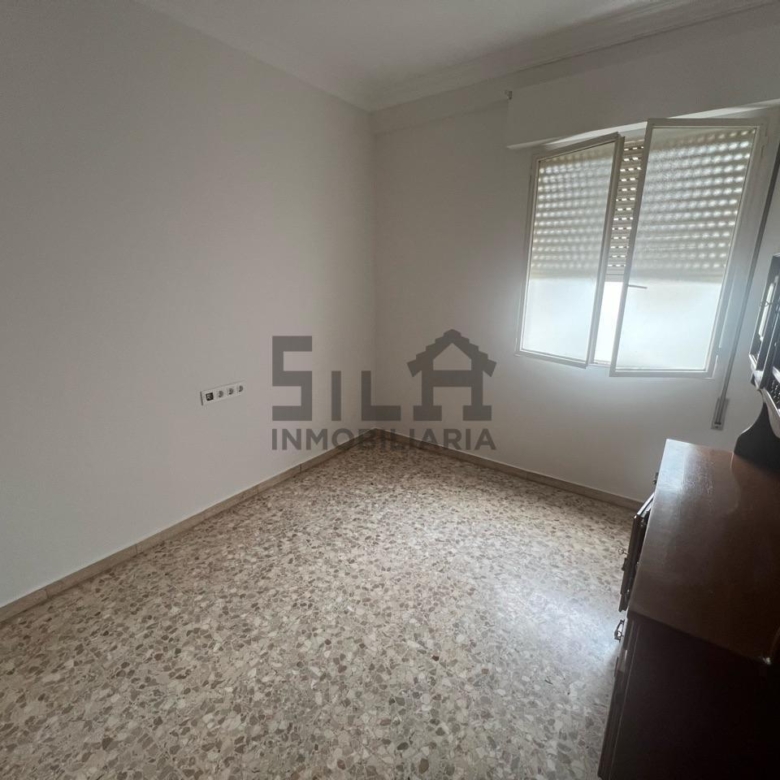 ALQUILER PISO ZONA CENTRO